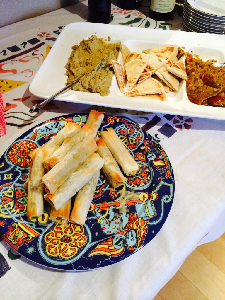 Ronica_Bubonica's tweet photo. Mmmm Morrocan delights #dinnerpartyYVR http://t.co/jAdyy9LtpB