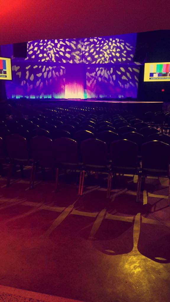 gabbybabii316's tweet image. LIM Fashion Show last night 👠👗💄#Epocholution #LIMFashionShow