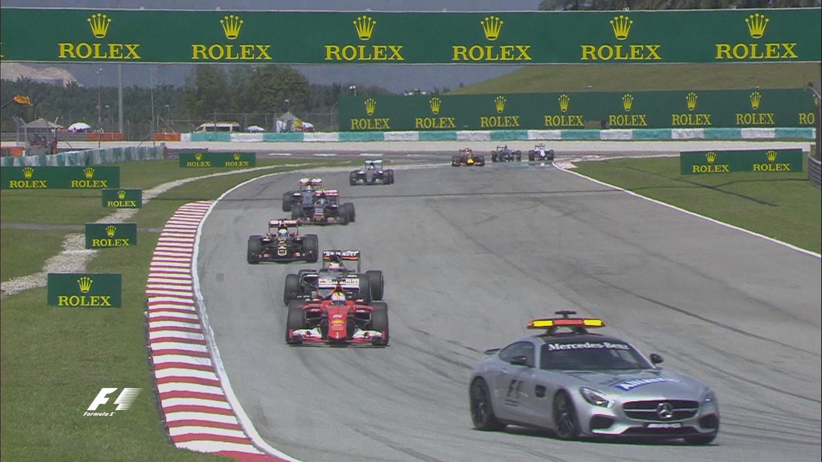 F1's tweet photo. Hamilton (6th) and Rosberg (9th) are the only drivers in the current top ten on hard tyres now #MalaysiaGP http://t.co/e6FdR3r7S4