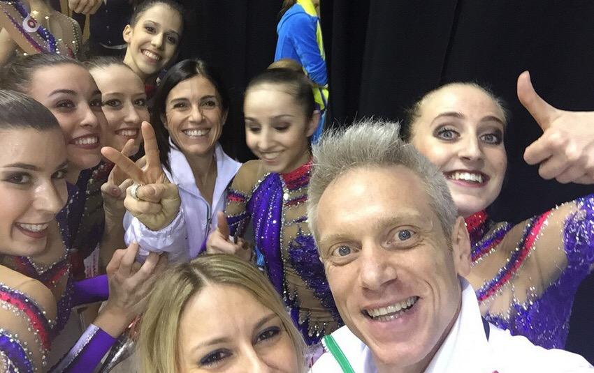 Coninews's tweet image. Le Farfalle azzurre hanno vinto la prova di Coppa del Mondo! Un Trionfo! #ginnastica #ritmica goo.gl/eZeTA7