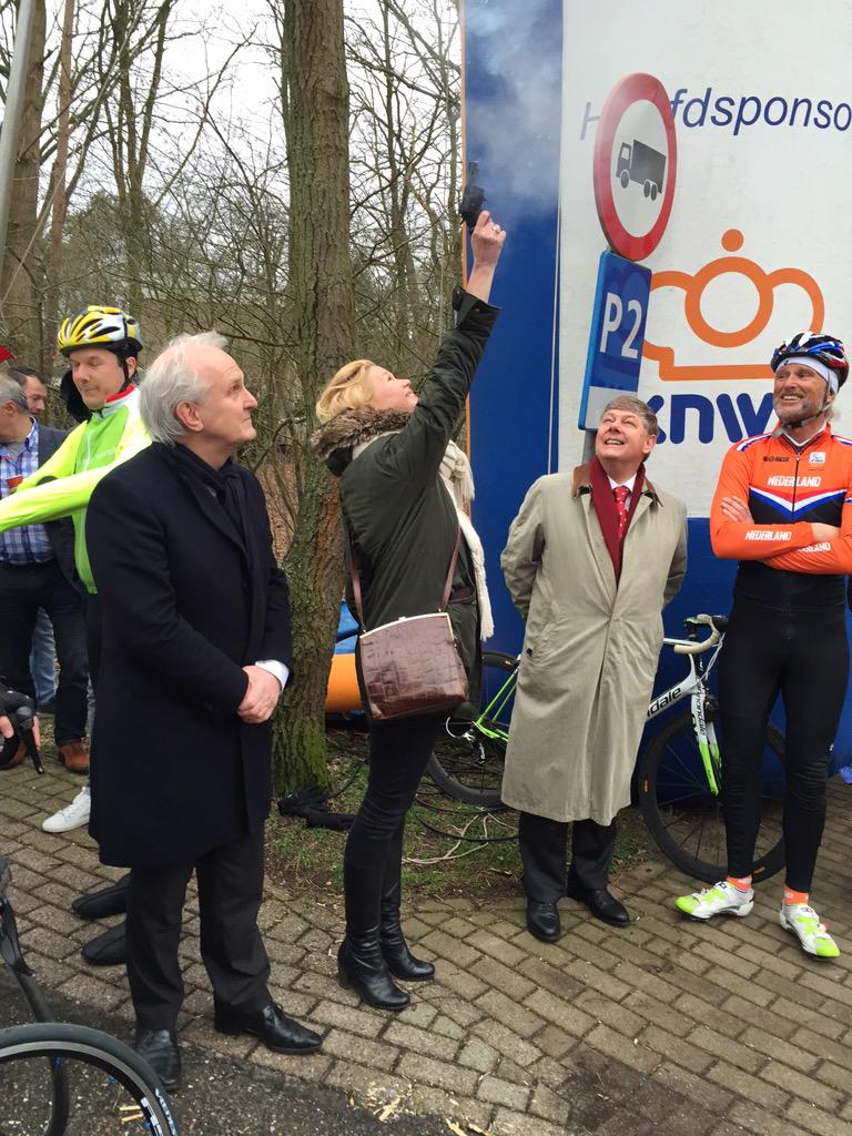 Startschot #stapoptegenkanker door Tjitske Reidinga en Pieter Broertjes. Ze zijn onderweg!