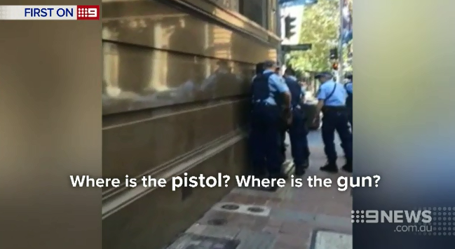 9NewsSyd's tweet photo. Man expected to be charged after police found a replica gun in his bag at #MartinPl this afternoon. #9News http://t.co/CuckvCiHta