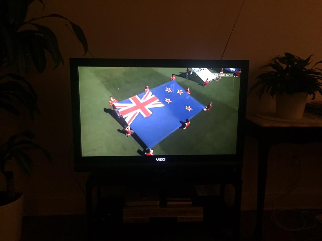 MartyVeale's tweet image. Supporting the Blackcap from NYC @DevlinLive @sumostevenson @duchats #roughstart