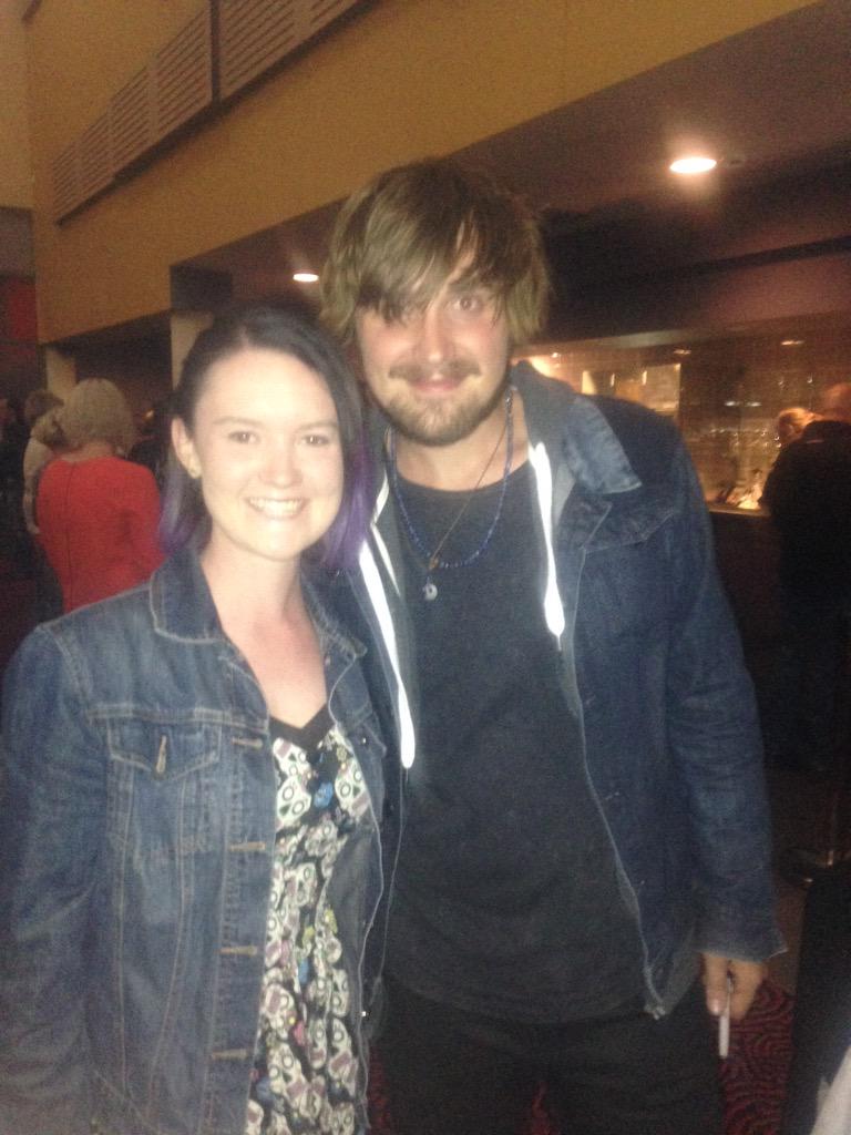 HayleySattler's tweet photo. It was awesome meeting you @HarryHookey 👌you performed awesome last night http://t.co/7bLvssFyWr