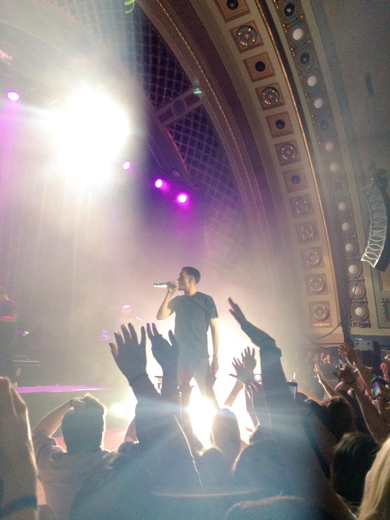 katiesullivan3's tweet photo. Thank you @G_Eazy for an unbelievable night. Umich loves you ๐๐ #BlockMParty http://t.co/dKhdOGhx0k