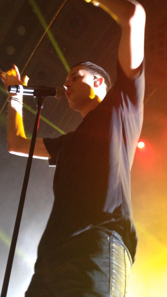 englealex's tweet photo. what a night to remember๐๐ฅโค๏ธ #blockmparty @G_Eazy http://t.co/AoCSzMb9zP