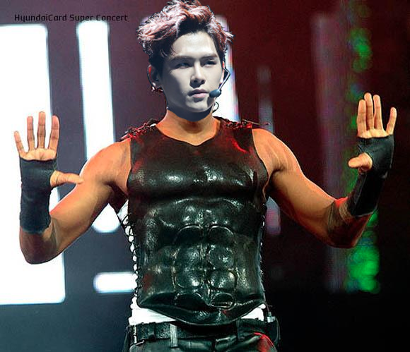 CBPJGLqUMAADFdi.png:large