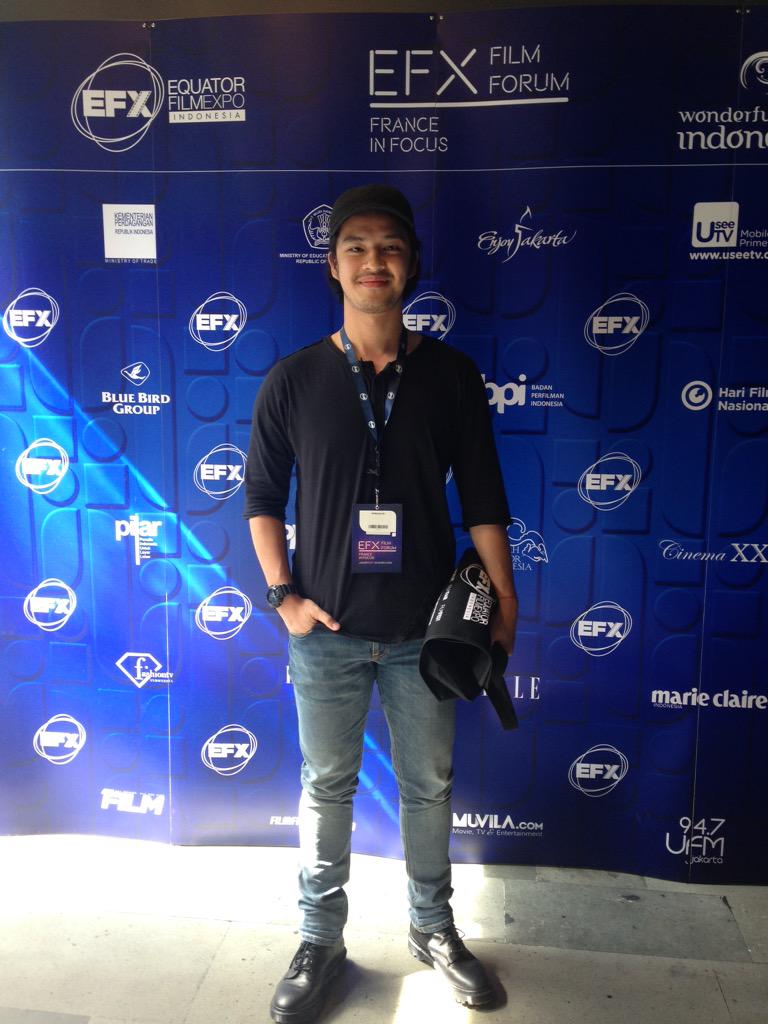 EFXFilmEvents's tweet photo. Terima kasih @MorganOey sudah hadir di #EFXFilmForum2015 sesi Acting Coaching. Enjoy the session! http://t.co/C4ZPJJRt6S