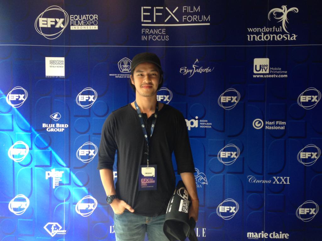EFXFilmEvents's tweet photo. Terima kasih @MorganOey sudah hadir di #EFXFilmForum2015 sesi Acting Coaching. Enjoy the session! http://t.co/C4ZPJJRt6S