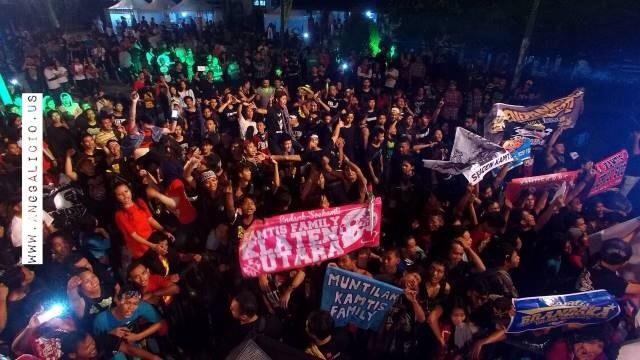 Foto crowd @EndankSoekamti_ semalam di TOSCA 2015!!! Pecah🎉