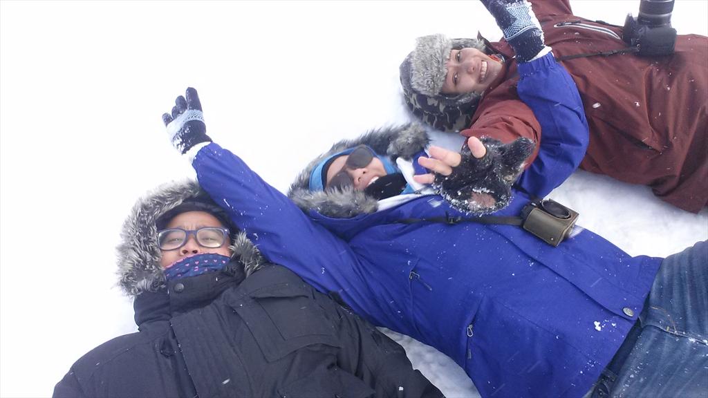 enadasri's tweet photo. Just laying about in the snow #loves #otherlurvah #favbabe #winteriscoming #bfftravels2015 http://t.co/5aIOuVuCQ4