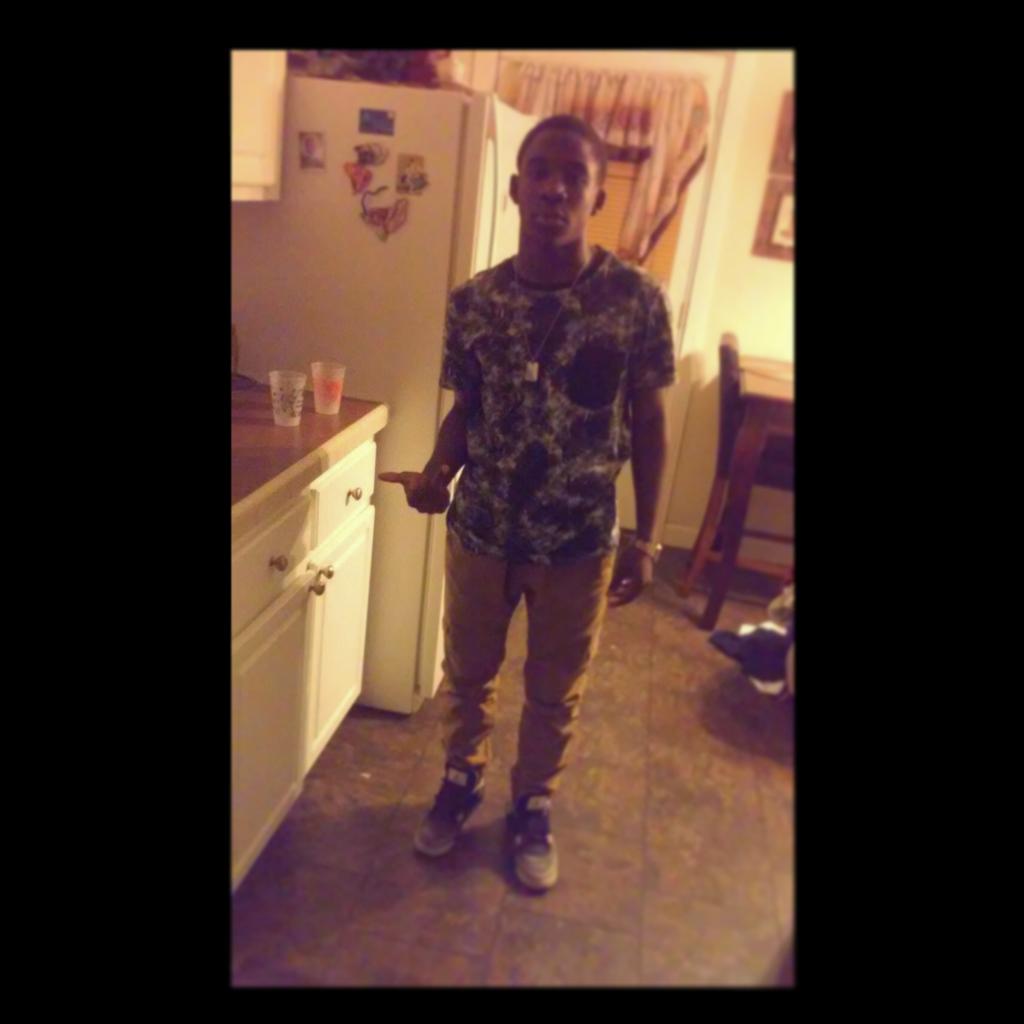 la_king9's tweet photo. How you going hate on me 🔥 http://t.co/mkMHPnGA4b