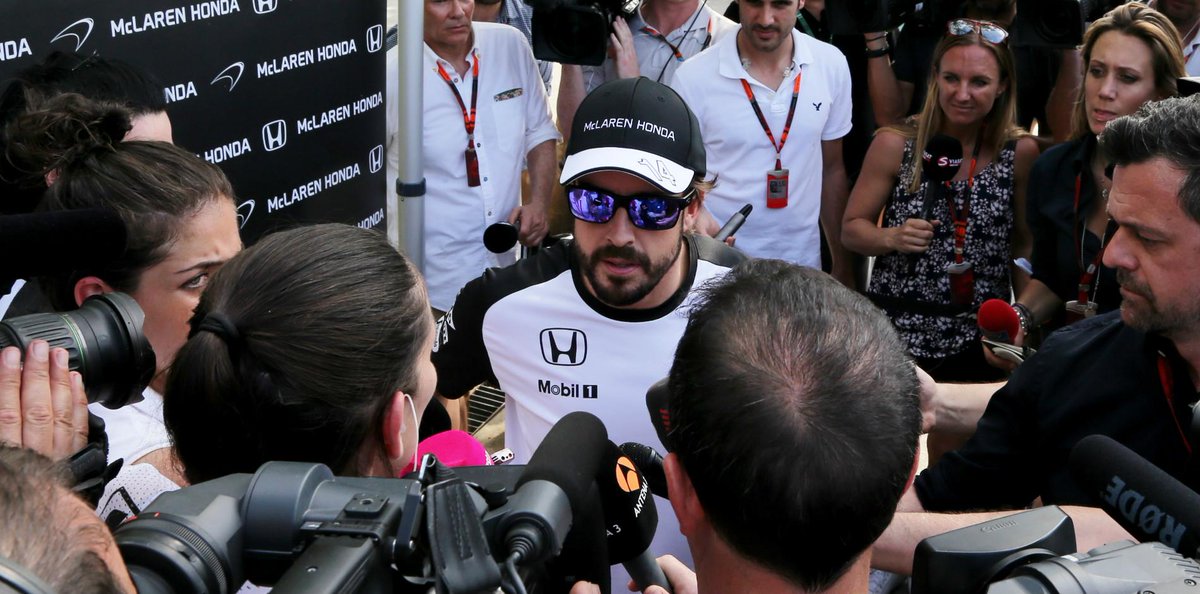 F1's tweet photo. Laps spent in the lead at the #MalaysiaGP:
ALO 169
VET 129
RAI 75
HAM 71
BUT 18
MAS 16
ROS 16
PER 4
(Current drivers) http://t.co/K1ikrw2lDv