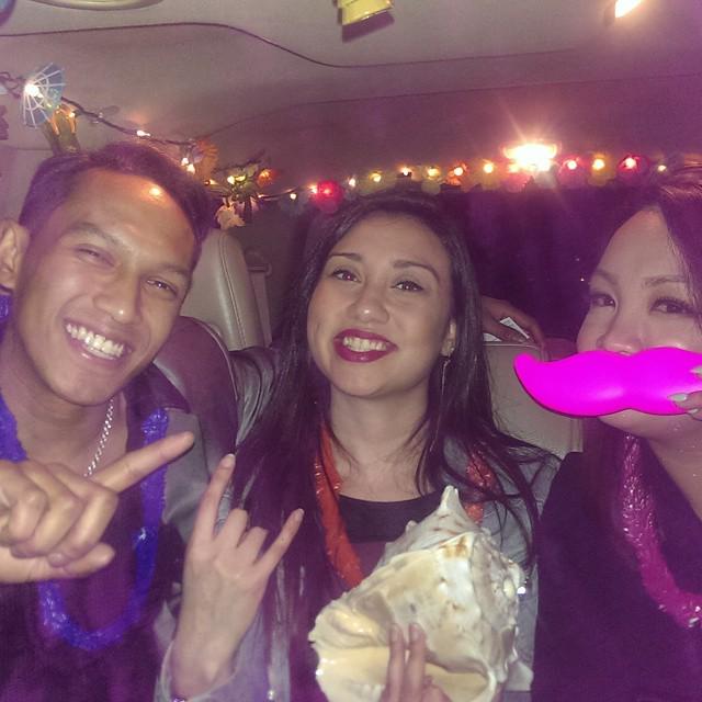 LuauLyft's tweet photo. Requested @lyft on Beacon Hill, and sang Lou Bega #Mambonumber5 in the #luaulyft #heavylyf… http://t.co/ugKx1UcVsN http://t.co/s0C2W9ek9t