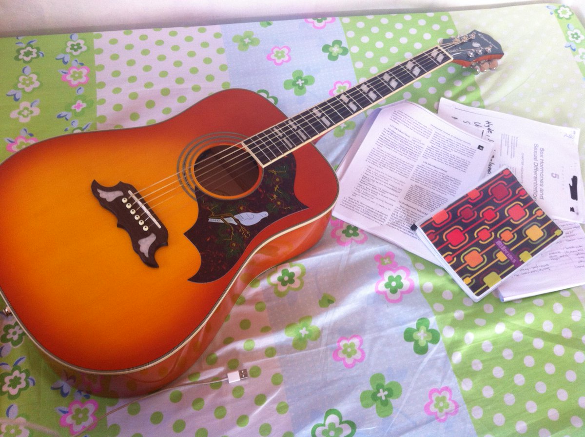 LouieBarqs's tweet image. with Bae #sosc3 #eng2