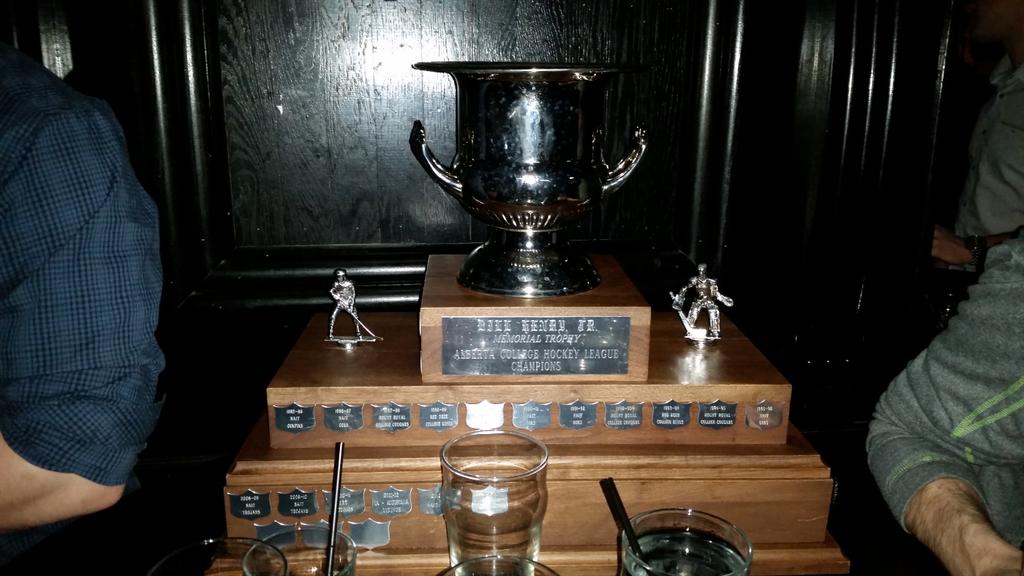 chmilhouse's tweet photo. So honoured to celebrate such a huge accomplishment with so many amazing fellas #ooksflytogether #acacchamps http://t.co/8urgMYfR3G