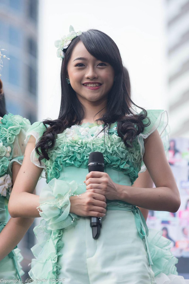 Om_Badai_R's tweet image. Great Smile! RT @AyenizersINA: Panas bgini,
Share Pict @Ayen_JKT48 gini pasti adem dah^^

#SaveThePrincess 
#LUNG