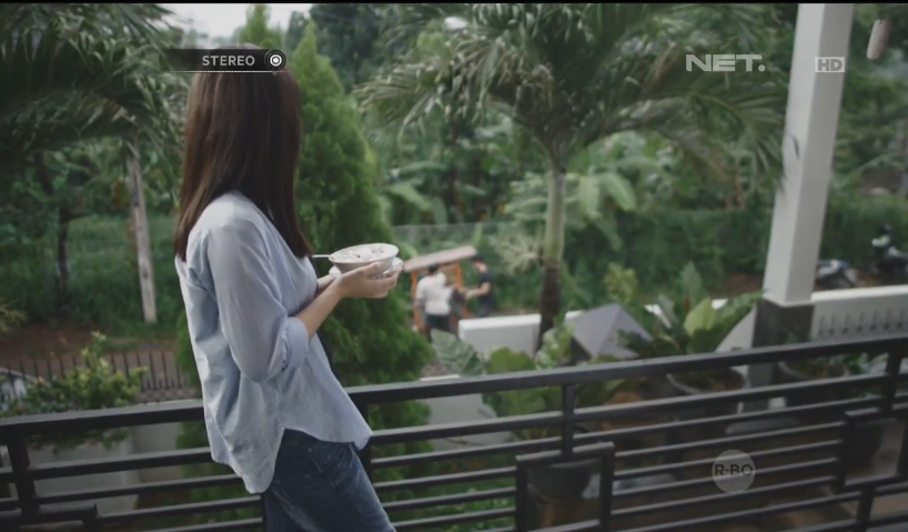 NET_Stereo_'s tweet photo. Sweet banget ya Vigo bawain segerobak bubur buat Dara. #StereoNETeps2 http://t.co/GSDVrnrs1t