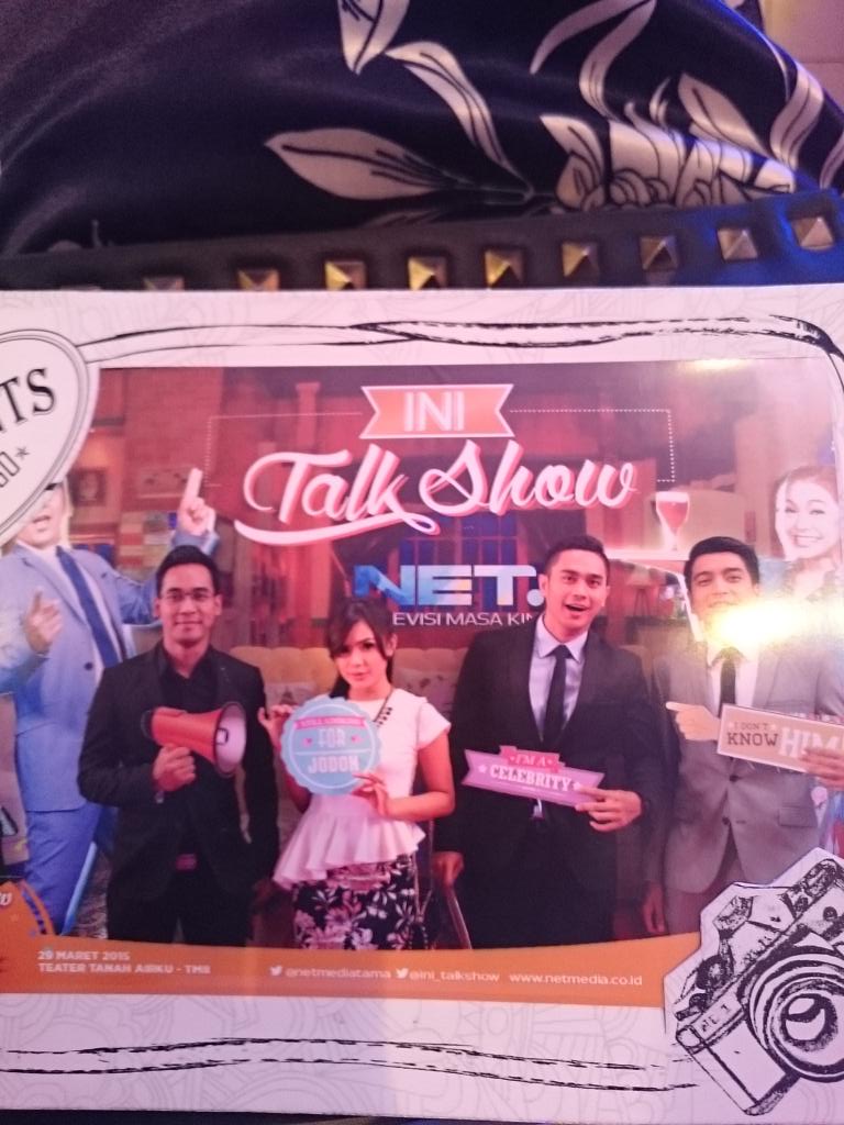 nonAngie's tweet photo. Catch this... #HUTIniTalkshowNET @netmediatama http://t.co/Cr1dlFh9J6