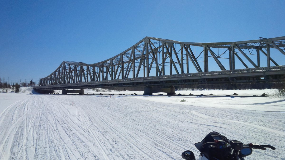 NeilRighta's tweet photo. 650 ml in 3 days, last hurrah this season. Cochran ont. northern corridor is beautiful @polarissnow @snowtraxtv http://t.co/vXWC6LatA7