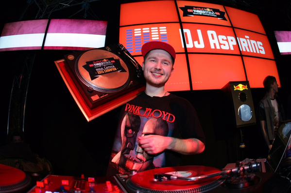 djaspirins's tweet image. #RedBull #Redbullthre3style #3STYLE - photo @PVLVS