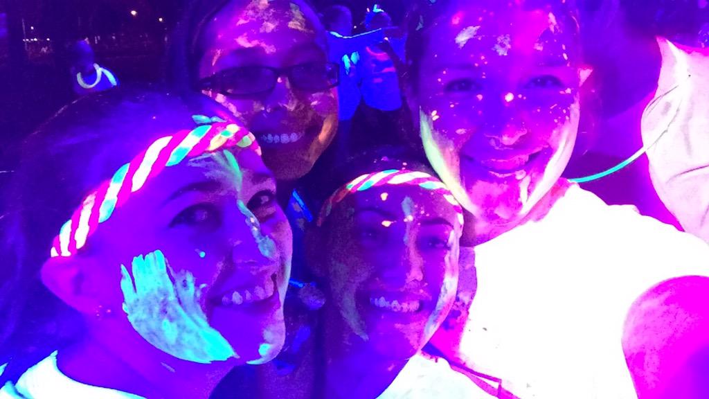 melaniemcbreen_'s tweet image. Take part in a Color Run- check✔️ #ColorBuzz #miami