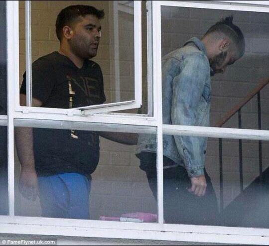 itsindaaa's tweet photo. RT For Zayn and Louis
FAV For Zayn and Naughty Boy http://t.co/EyfdnsrkPC