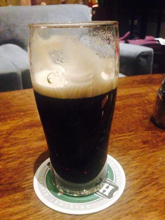straponmike's tweet photo. Night cap Guinness Dublin next leg London http://t.co/QQjicyiLzu