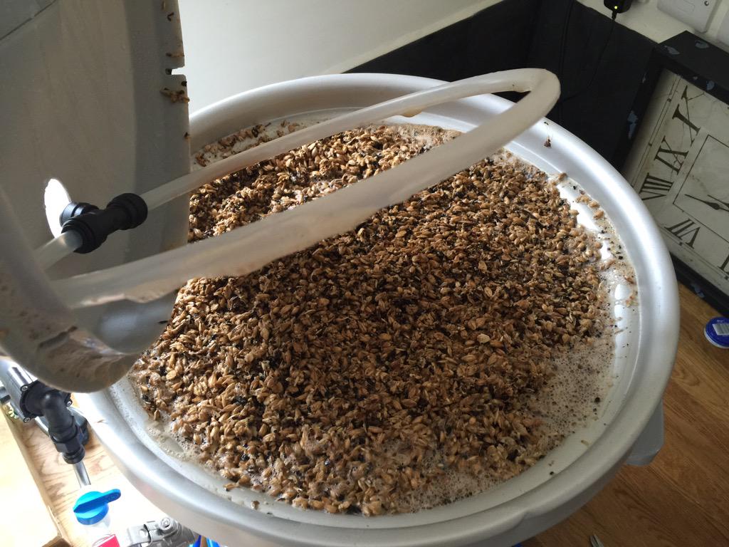 themaltmiller's tweet photo. If one is testing, may as well max it out, 7.9kg smoked stout. #brewolution #homebrew http://t.co/JGs2oYjcOD