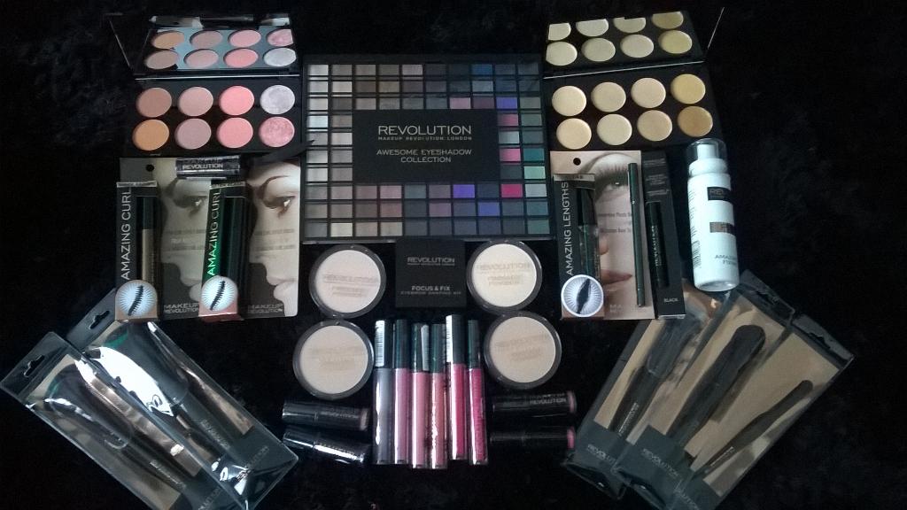 New stock😊  #makeup #makeuprevolution