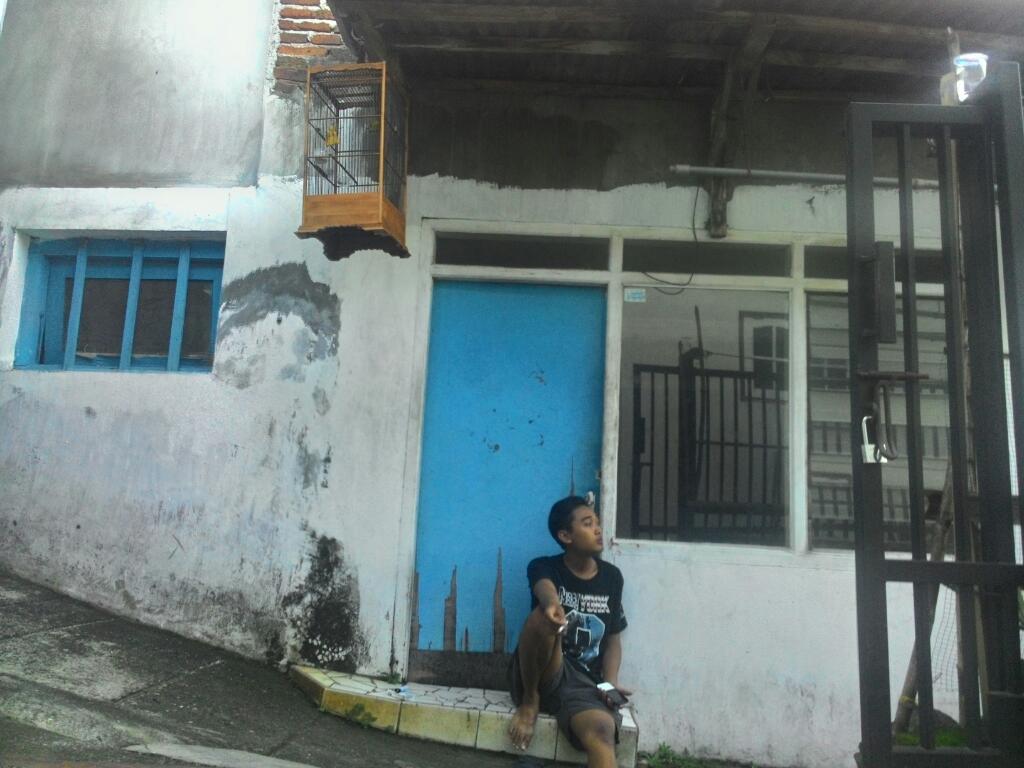 arieyass's tweet photo. Ngopi rokok an, ngrungokno pleci kane sam, @haniGimbrutz http://t.co/JPF7fw2E5J