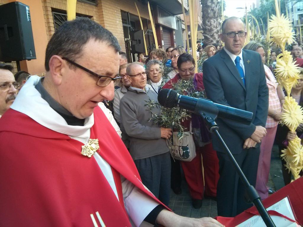 SSantaTorrent's tweet photo. Domingo de Ramos #SStaTorrent15 http://t.co/piTKxvegdr