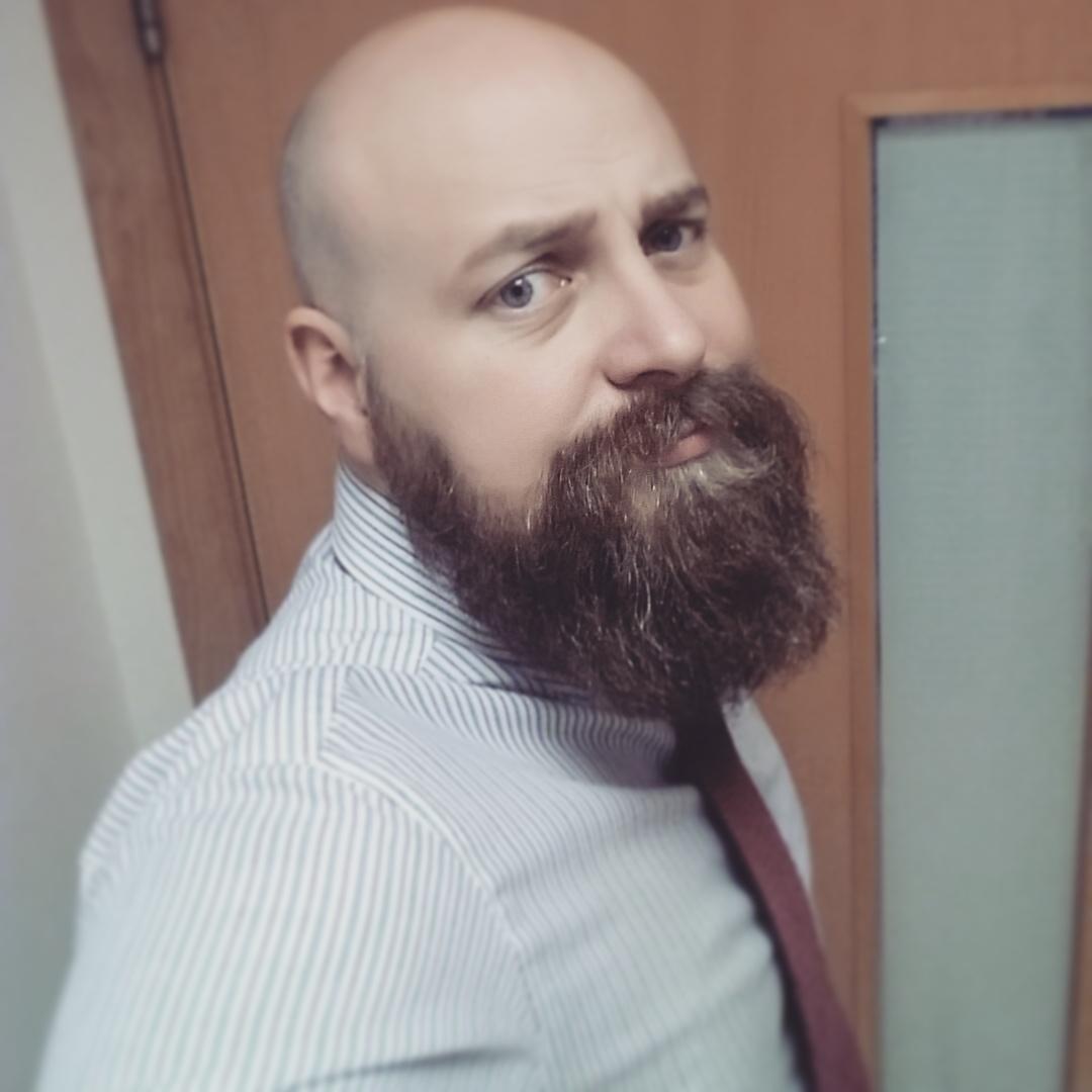 gerful_G's tweet photo. #sundayworkselfie!! 😢😤 #beards #beardlife #ratemybeard #beardthefuckup #beardcircus #noshavelife #beardporn http://t.co/tJ2SmofFIA
