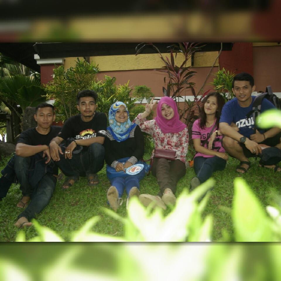 ada16fe8534b4e3's tweet photo. With sahabat http://t.co/OISgcqpqB2