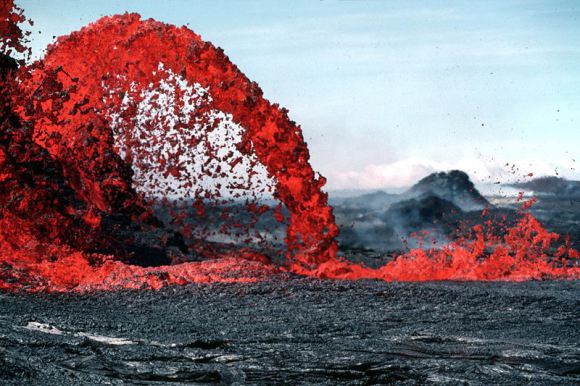 #Amazing Lava fountain in Hawaii. Image Credit: Jim D. Griggs/HVO/USGS