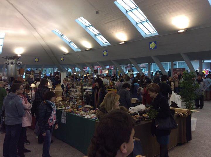SiturSiero's tweet photo. En La Pola Siero continúa hasta las 21 horas el Mercado Asturluso, acércate http://t.co/9pLyg3Gfy2