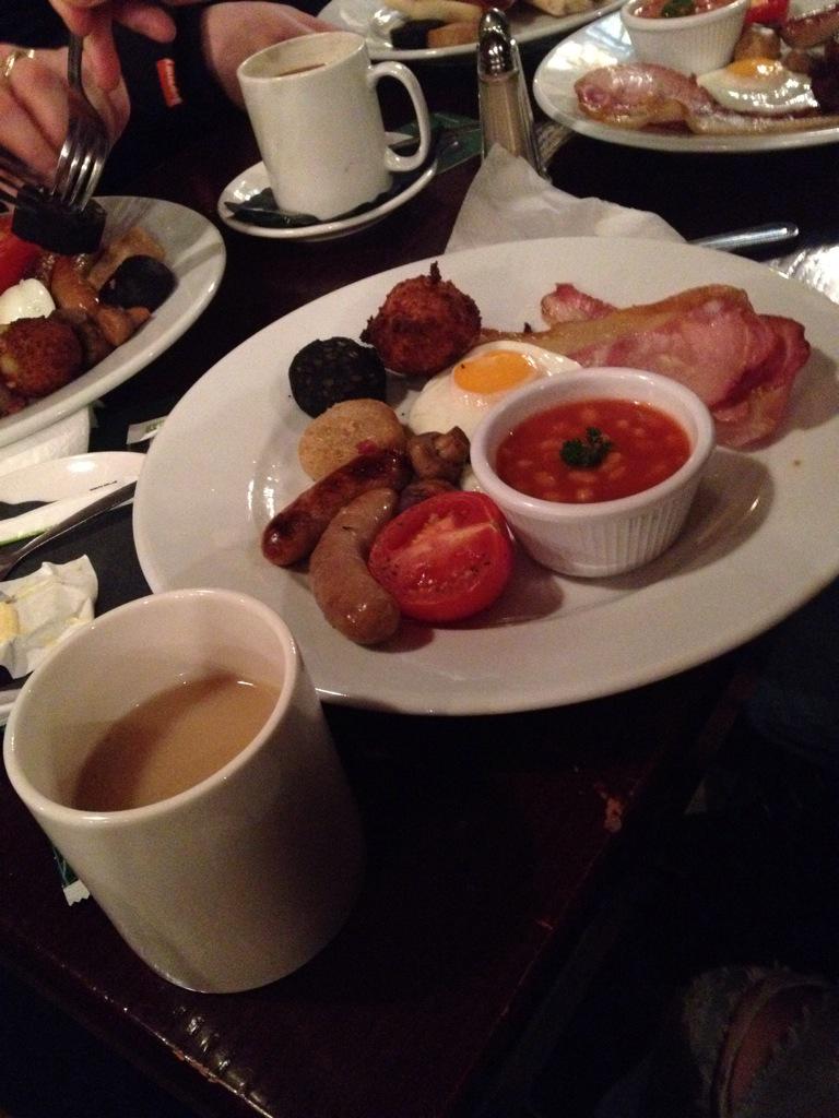xchristinexj's tweet photo. @ONeillsDublin thank you for having us Thursday morning the breakfast was lovely x http://t.co/8jyKuYsOZ4