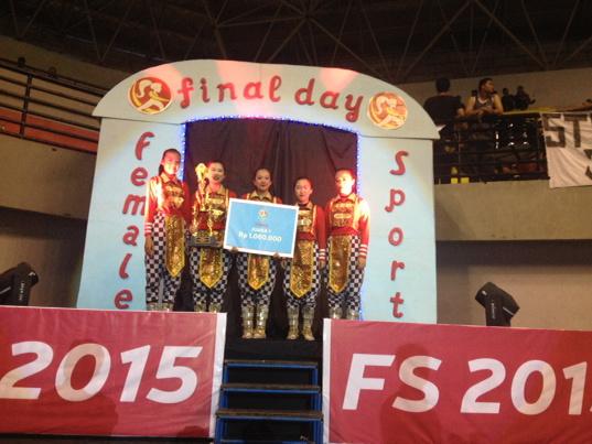 Selamat kepada tim Dance SMA Bopkri 1 <a href="/salvadorbosaa/">salvador dance</a> sbg Juara 1 Dance Competition Female Sport 2015! :D #FS2015