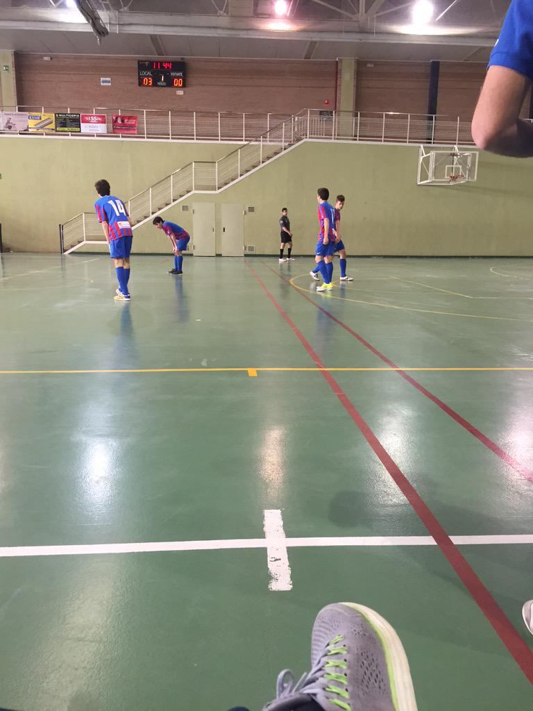 gongarciabullon's tweet photo. Juvenil nacional 17-0 la Unión
Goles:

Julian 2
Ballester 3
Grau 3
Pepe 2
Pablo 2
Alfonso 1
José Catret 3
Carreras 1 http://t.co/Gc102VUESY