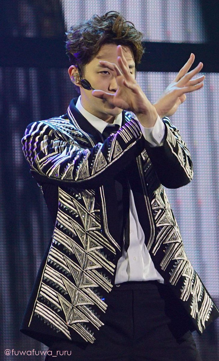 irataec's tweet photo. "@fuwafuwa_ruru: 150328 2PM Go Crazy in Jakarta #2PMJKT #JUNHO http://t.co/dTz0wDPRUZ"