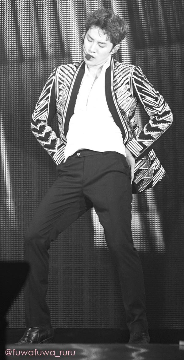 fuwafuwa_ruru's tweet photo. 150328 2PM Go Crazy in Jakarta #2PMJKT #JUNHO http://t.co/slTMv0woWE