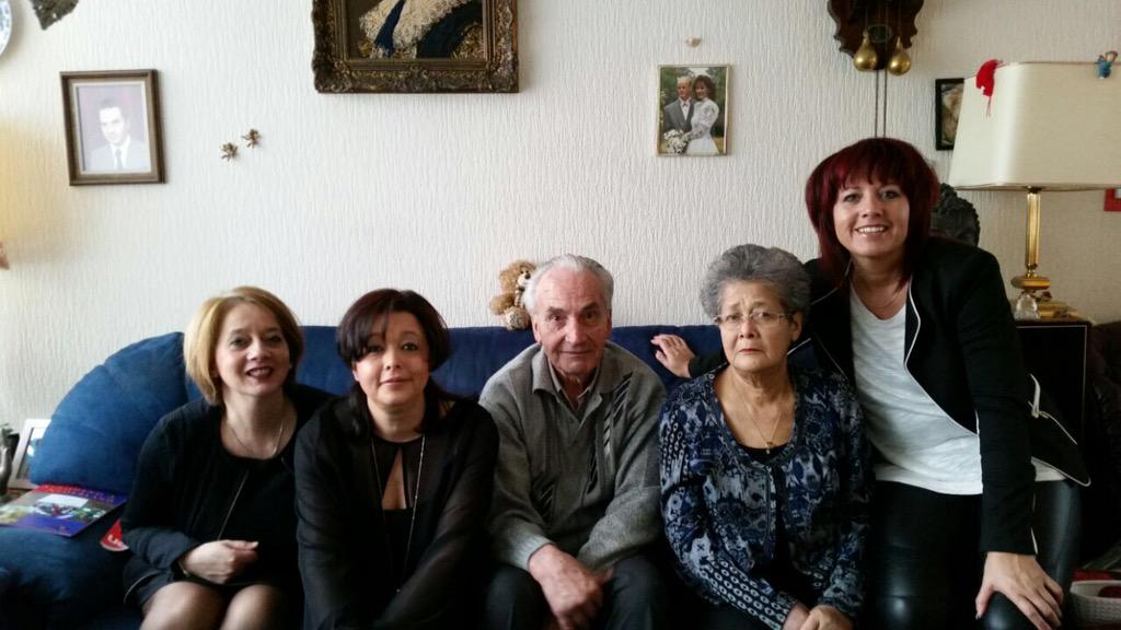 Randy89640827's tweet photo. Mijn familie http://t.co/AJvvl8JDD5