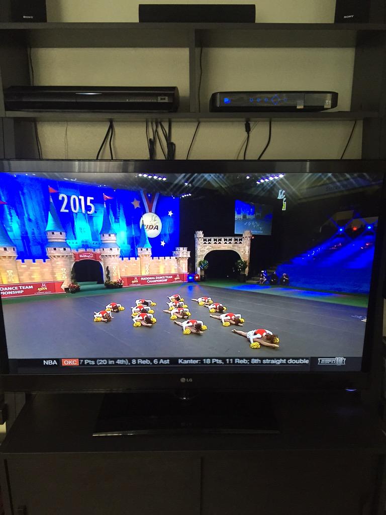 Losal Varsity Song tweet media
