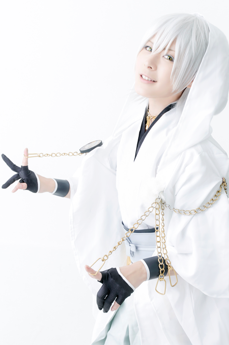 sui_skm's tweet photo. 鶴丸国永 / 刀剣乱舞　p:こじか(@HTM_13_)　例のあのポージングっぽいもの！ http://t.co/rLx4OeESP0
