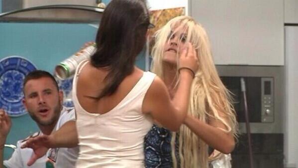 commonvalgirl's tweet photo. -"no me gusta la horchata"
-me: http://t.co/tyVpKOxczu