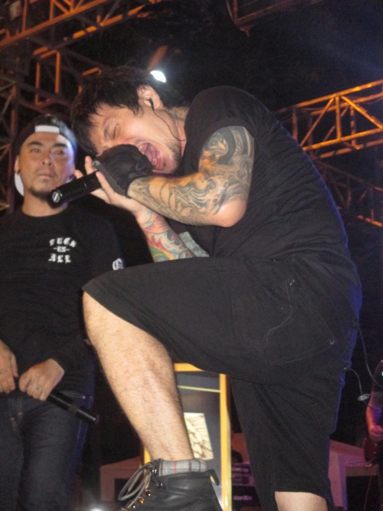 thx Brdrrr RT <a href="/adysfreksis/">Adys DLCTS</a>: Keren nichhhh #semarang <a href="/saintjoeloco/">Joe Tirta Nation</a> ... @saintlocoband scream!!! ... <a href="/pekalongan_fol/">FOL PEKALONGAN</a>