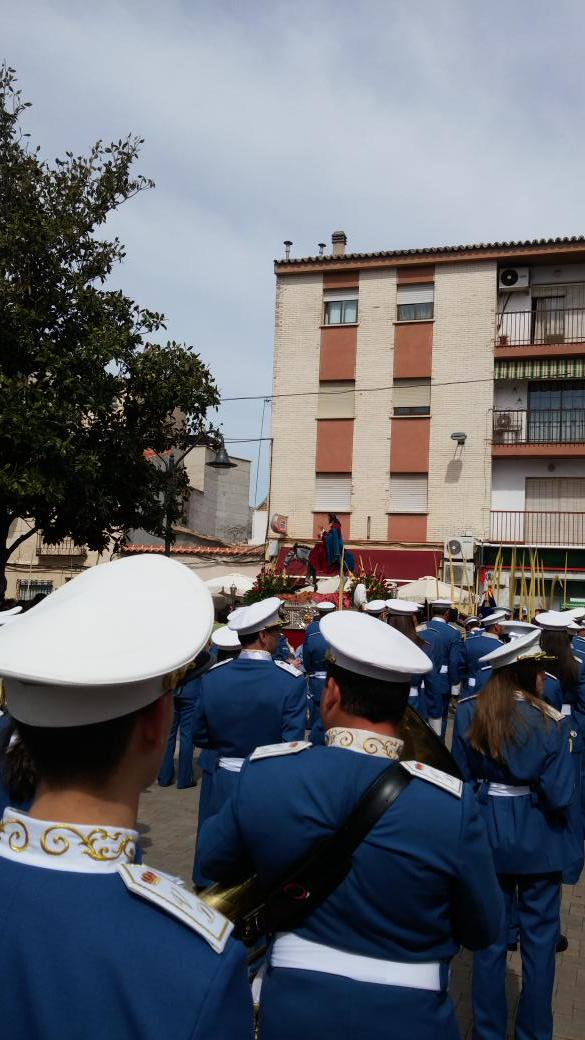 CCTTBolanosCva's tweet photo. Algunoa momentos de la procesión de hoy!!!! Muy bien tocaooooo chic@s!!!!! #mareaazul http://t.co/RRPlN72ORX