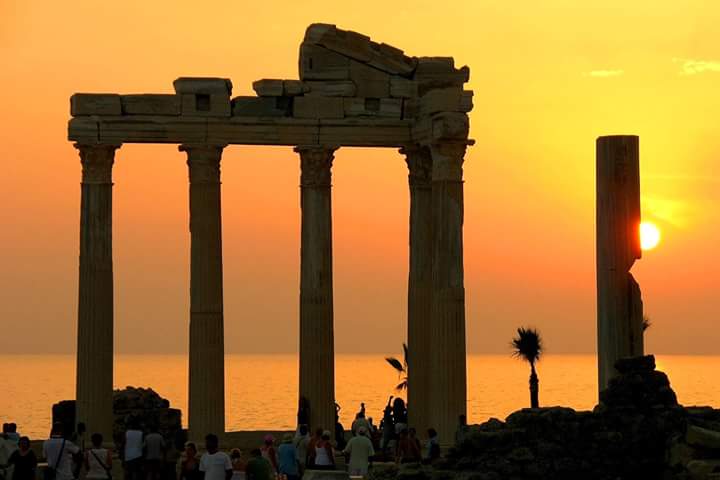 mustafakasm1's tweet photo. SİDE ANTALYA #Anthic #sunset #travel #Turkey - by TRT Avaz http://t.co/6XvNB9oEi9