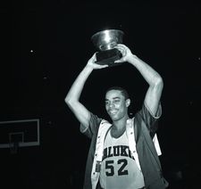 Happy 70th birthday to legend Walt Frazier! 