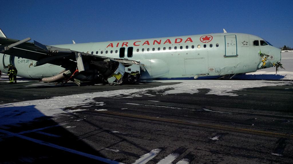 flightradar24's tweet photo. HQ photos of Air Canada C-FTJP at Halifax Airport can be found on TSBCanada's Flickr stream https://t.co/jaRR2n99QU http://t.co/7eJmdE3o1x